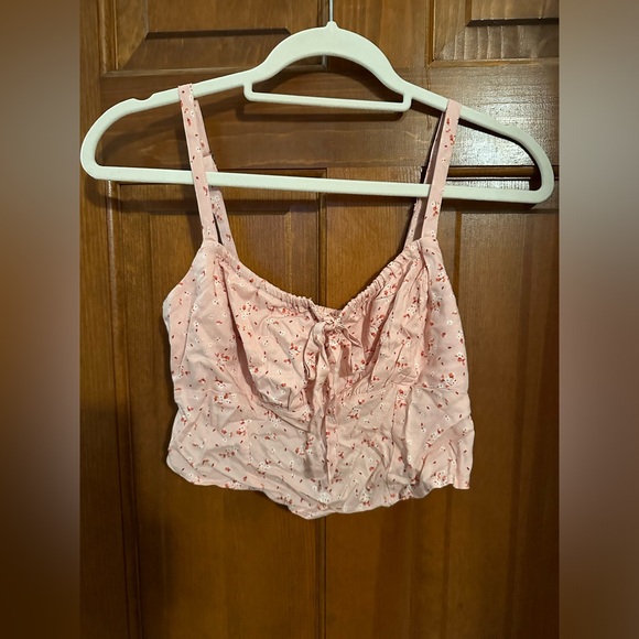 Aeropostale Tops - pink floral crop top